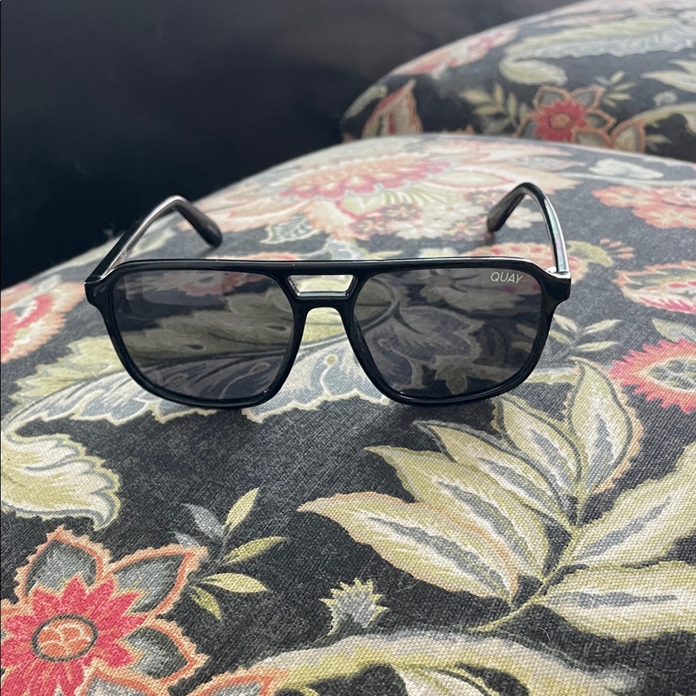 Quay Australia Black Aviator-Style Sunglasses with Dark Lenses